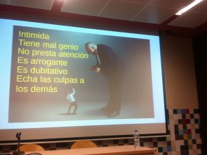 “LIDERAZGO ES INFLUENCIA. La habilidad de influir en las personas con la comunicación”