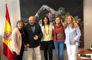 La presidenta del CSD recibe a una delegación de FAGDE Junto al presidente de la Federación de Asociaciones de Gestores del Deporte de España estuvieron la vicepresidenta 1ª, Milagros Díaz, y la vocal de Formación y Documentación, Leonor Gallardo.