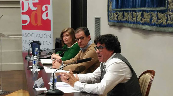 Enrique Pérez Chaparro GESTOR DEL DEPORTE Presidente de GEDA (Asociación Aragonesa de Gestores del deporte de Aragón)
