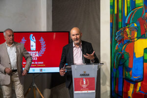 Premio de los Gestores de Deporte de Aragón que se le concede Fernando París Roche,